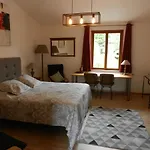 Les Charmilles De Mormal Отель Landrecies