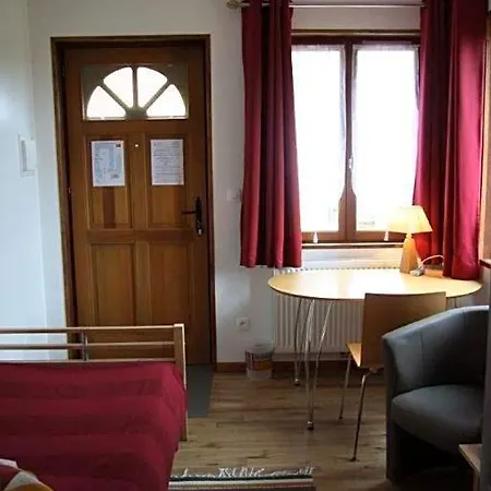 Hotel Les Charmilles De Mormal