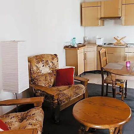 Les Charmilles De Mormal Hotel